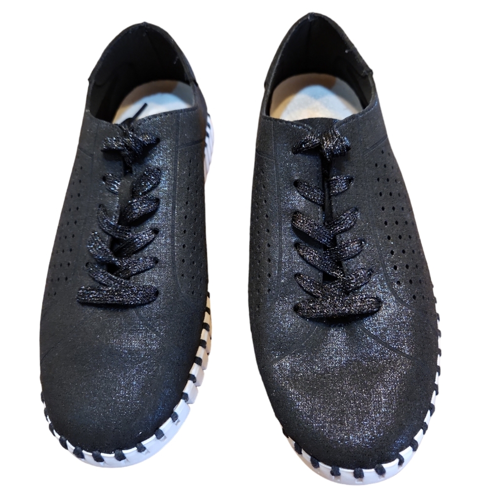 Good Choice Black Lace Sneakers Size 39